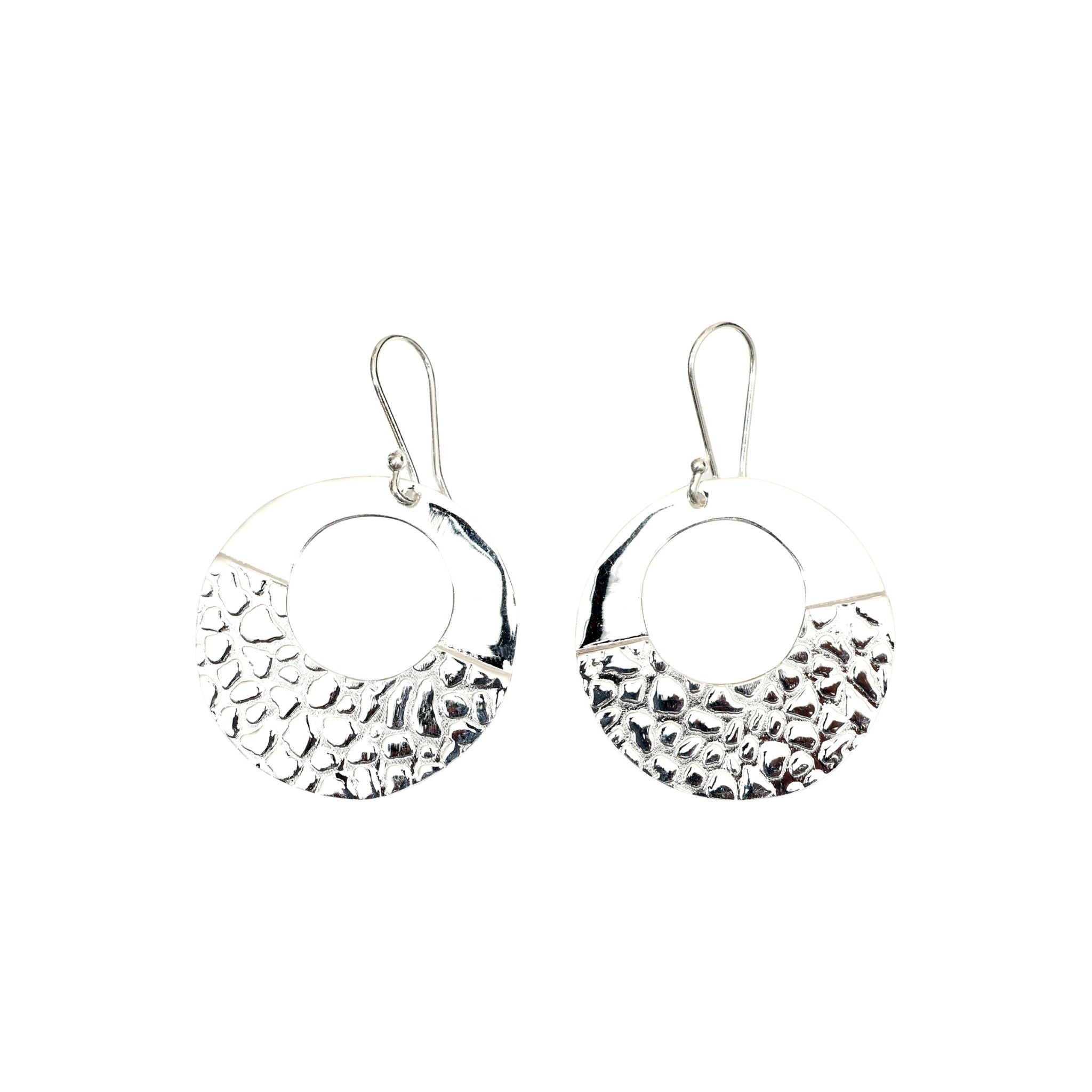 ARETES EMPEDRADOS BAÑO DE PLATA