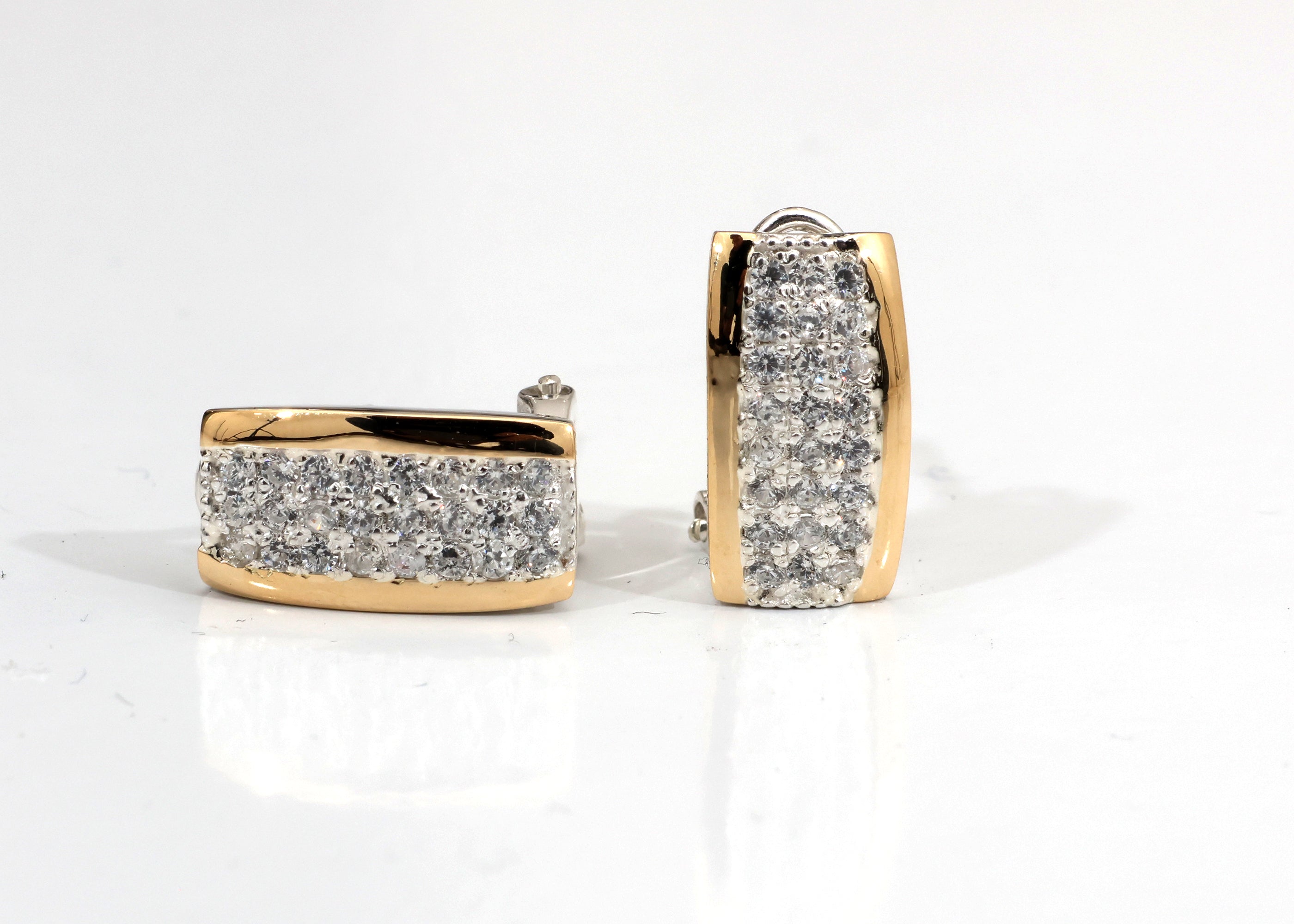 ARETES CENTELLOS  PLATA Y ORO